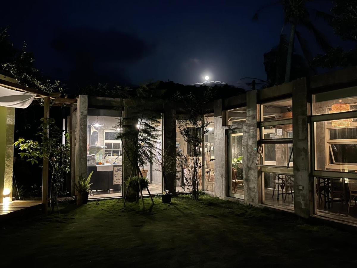 Mooning The Hill Apartment Manzhou Bagian luar foto